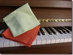 Microfibre et chiffon doux pour le piano